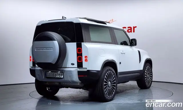 Land Rover Defender 2021 3.0 автомат (гидро), миниатюра 2 Land Rover Defender 2021 3.0 автомат (гидро), миниатюра 2