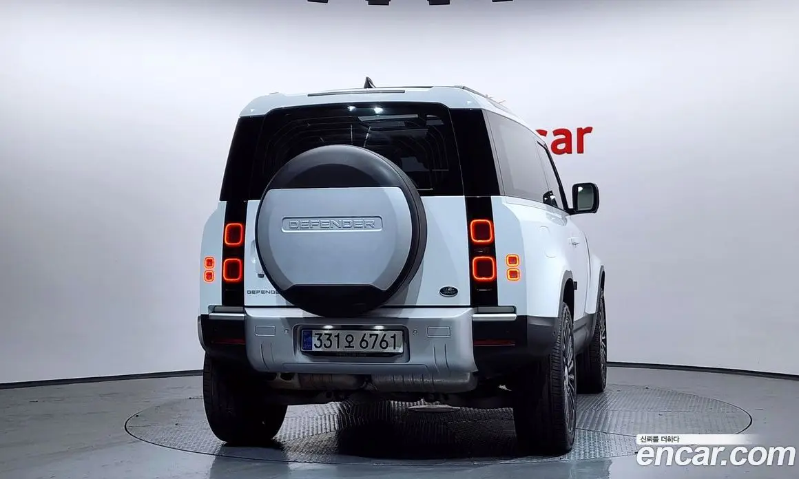 Land Rover Defender 2021 3.0 автомат (гидро), фото 4 Land Rover Defender 2021 3.0 автомат (гидро), фото 4