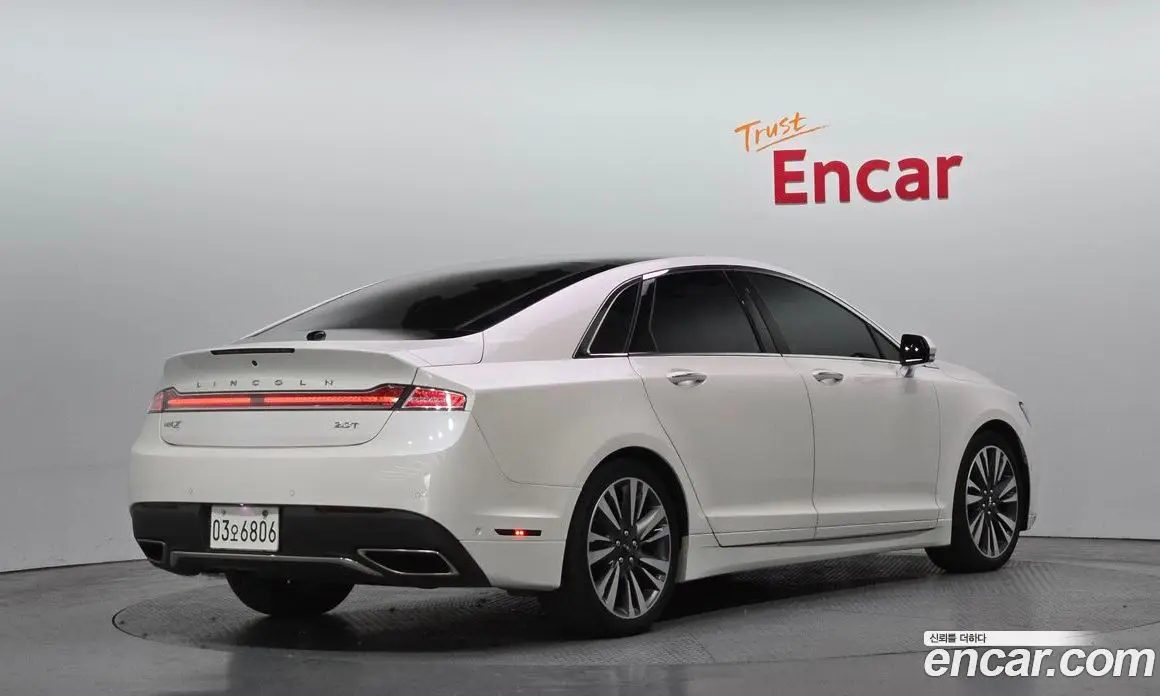 Lincoln MKZ 2019 2.0 автомат (гидро), фото 2 Lincoln MKZ 2019 2.0 автомат (гидро), фото 2