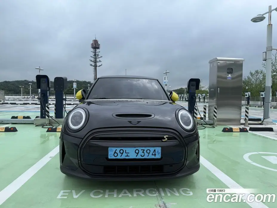 Mini Cooper 2023 автомат (гидро), фото 3 Mini Cooper 2023 автомат (гидро), фото 3