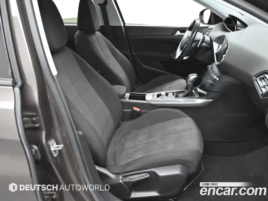 Peugeot 308 2015 1.6 автомат (гидро), фото 10 Peugeot 308 2015 1.6 автомат (гидро), фото 10