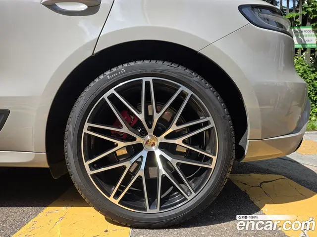 Porsche Macan 2023 2.9 автомат (гидро), миниатюра 5