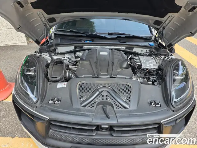 Porsche Macan 2023 2.9 автомат (гидро), миниатюра 6