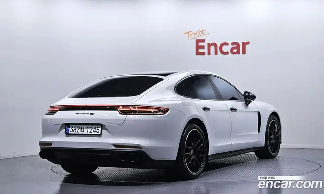 Porsche Panamera 2018 3.0 автомат (гидро), миниатюра 2