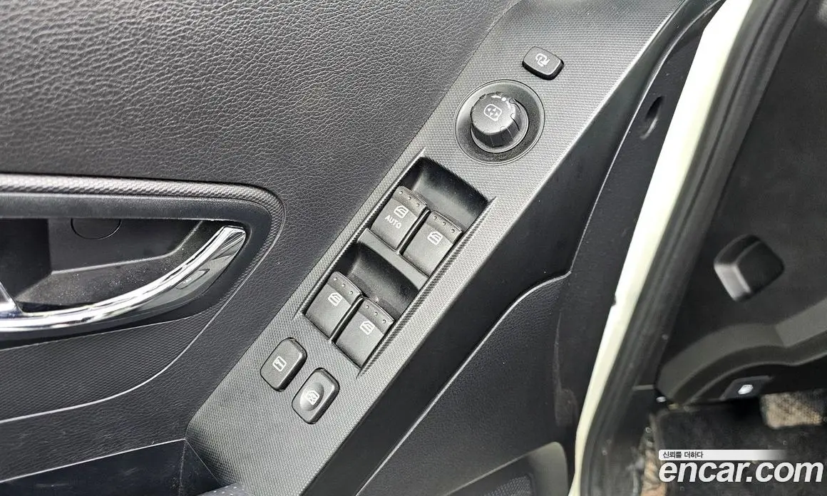 SsangYong Korando 2012 2.0 автомат (гидро), фото 18