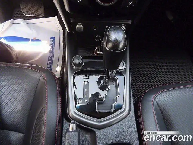 SsangYong TIBOLI 2016 1.6 автомат (гидро), миниатюра 9