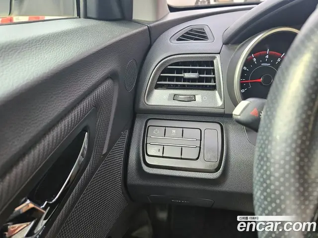 SsangYong TIBOLI 2017 1.6 автомат (гидро), миниатюра 12