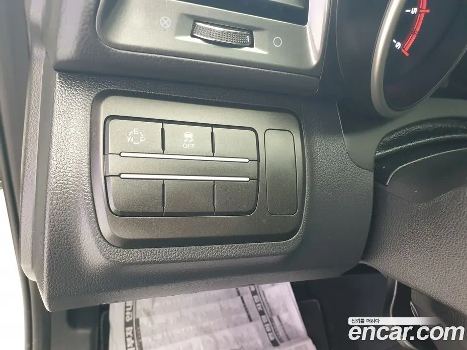 SsangYong TIBOLI 2017 1.6 автомат (гидро), фото 11