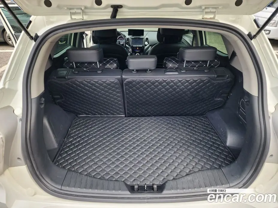 SsangYong TIBOLI 2017 1.6 автомат (гидро), фото 13 SsangYong TIBOLI 2017 1.6 автомат (гидро), фото 13