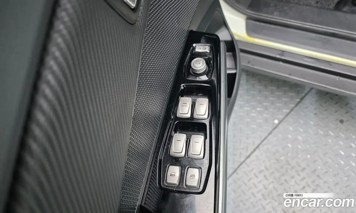 SsangYong TIBOLI 2018 1.6 автомат (гидро), фото 14