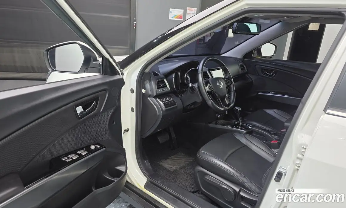 SsangYong TIBOLI 2018 1.6 автомат (гидро), фото 10