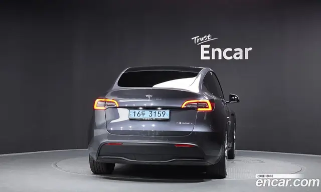 Tesla Model Y 2021 0.2 автомат (гидро), миниатюра 4 Tesla Model Y 2021 0.2 автомат (гидро), миниатюра 4