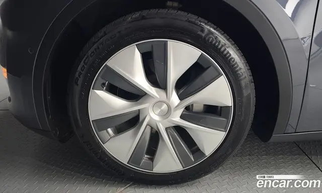 Tesla Model Y 2021 0.2 автомат (гидро), миниатюра 5 Tesla Model Y 2021 0.2 автомат (гидро), миниатюра 5