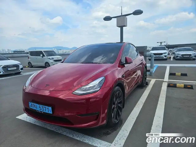 Tesla Model Y 2021 автомат (гидро), миниатюра 1 Tesla Model Y 2021 автомат (гидро), миниатюра 1