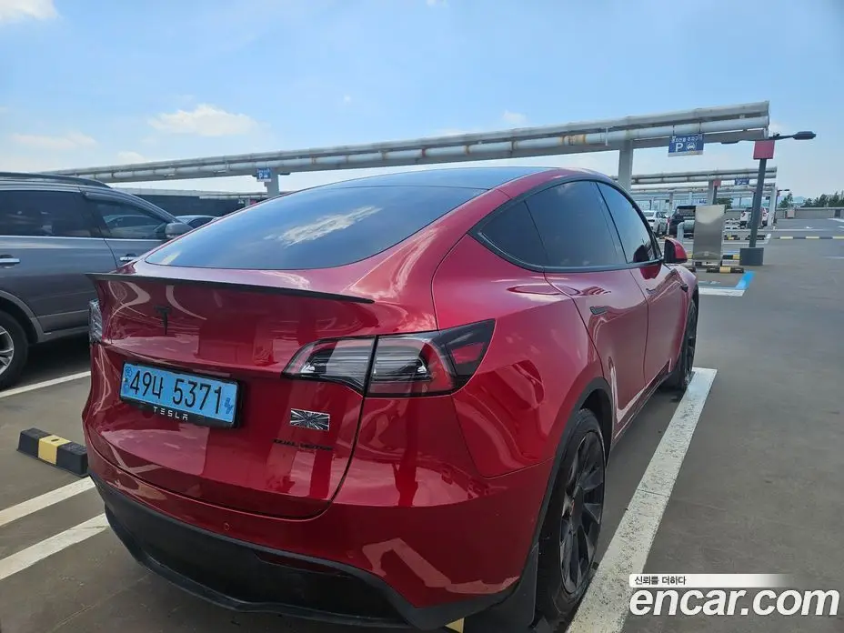 Tesla Model Y 2021 автомат (гидро), фото 4 Tesla Model Y 2021 автомат (гидро), фото 4