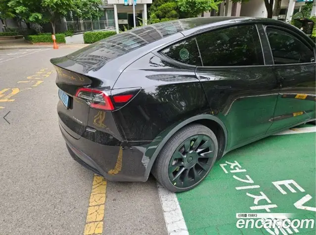 Tesla Model Y 2021 автомат (гидро), миниатюра 6 Tesla Model Y 2021 автомат (гидро), миниатюра 6