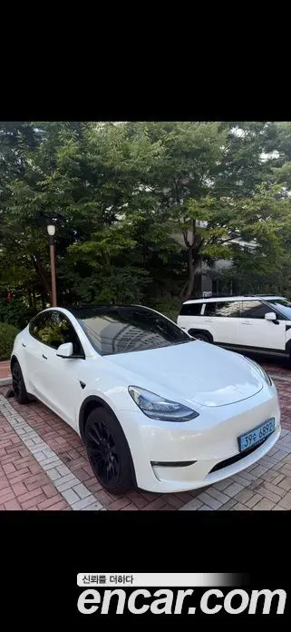 Tesla Model Y 2022 1.0 автомат (гидро), фото 1 Tesla Model Y 2022 1.0 автомат (гидро), фото 1
