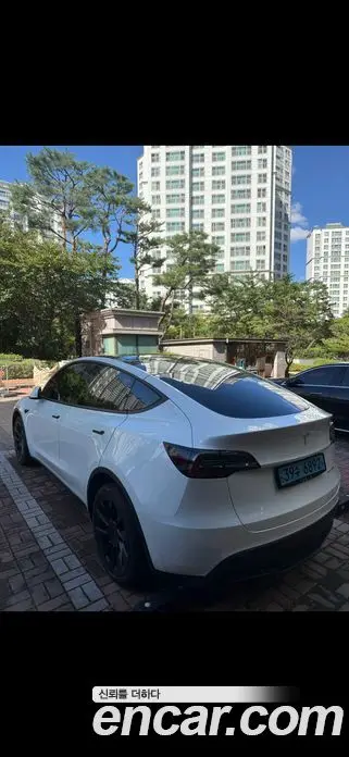Tesla Model Y 2022 1.0 автомат (гидро), миниатюра 6 Tesla Model Y 2022 1.0 автомат (гидро), миниатюра 6