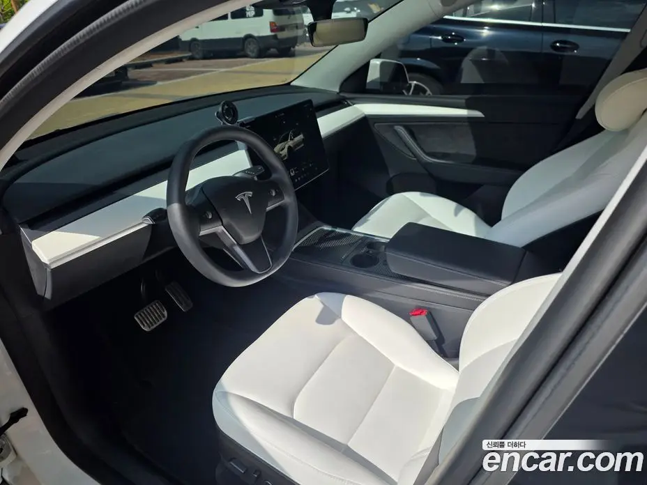 Tesla Model Y 2022 1.0 автомат (гидро), фото 7 Tesla Model Y 2022 1.0 автомат (гидро), фото 7