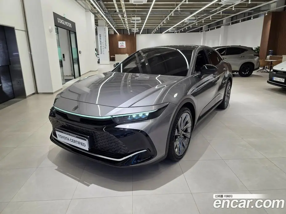 Toyota Crown 2025 2.5 автомат (вариатор), фото 1 Toyota Crown 2025 2.5 автомат (вариатор), фото 1