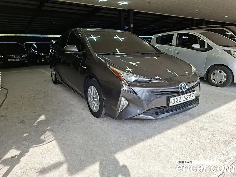 Toyota Prius 2018 1.8 автомат (гидро), фото 1 Toyota Prius 2018 1.8 автомат (гидро), фото 1