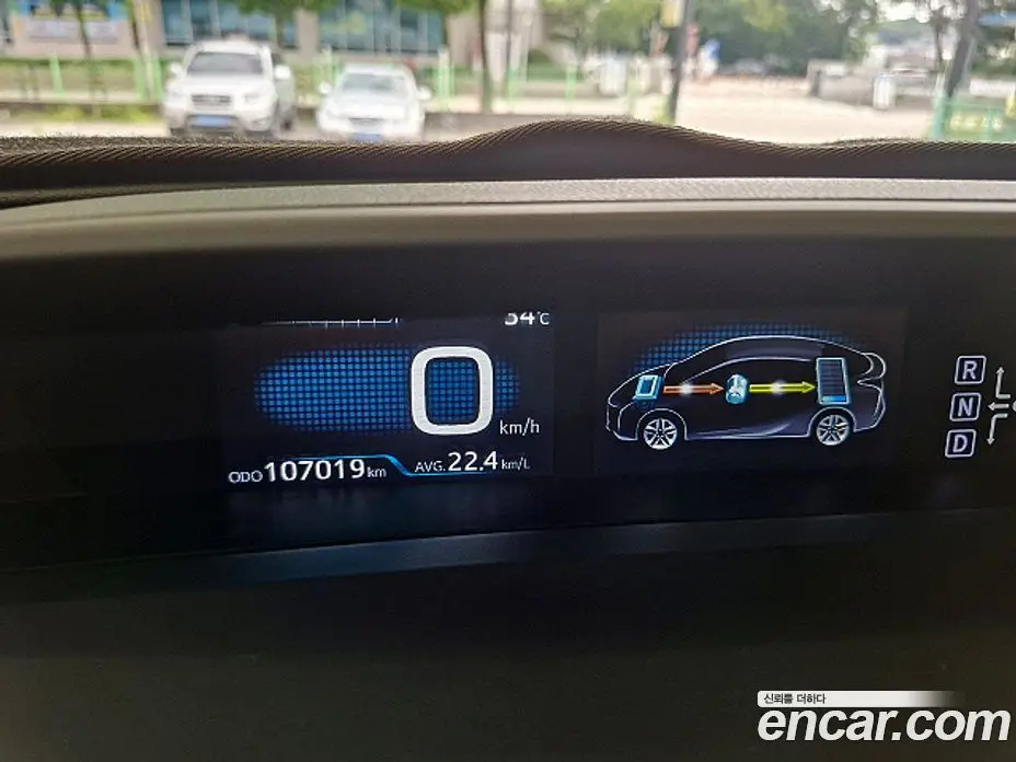 Toyota Prius 2018 1.8 автомат (гидро), фото 13 Toyota Prius 2018 1.8 автомат (гидро), фото 13