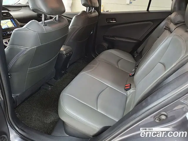 Toyota Prius 2018 1.8 автомат (гидро), миниатюра 8 Toyota Prius 2018 1.8 автомат (гидро), миниатюра 8