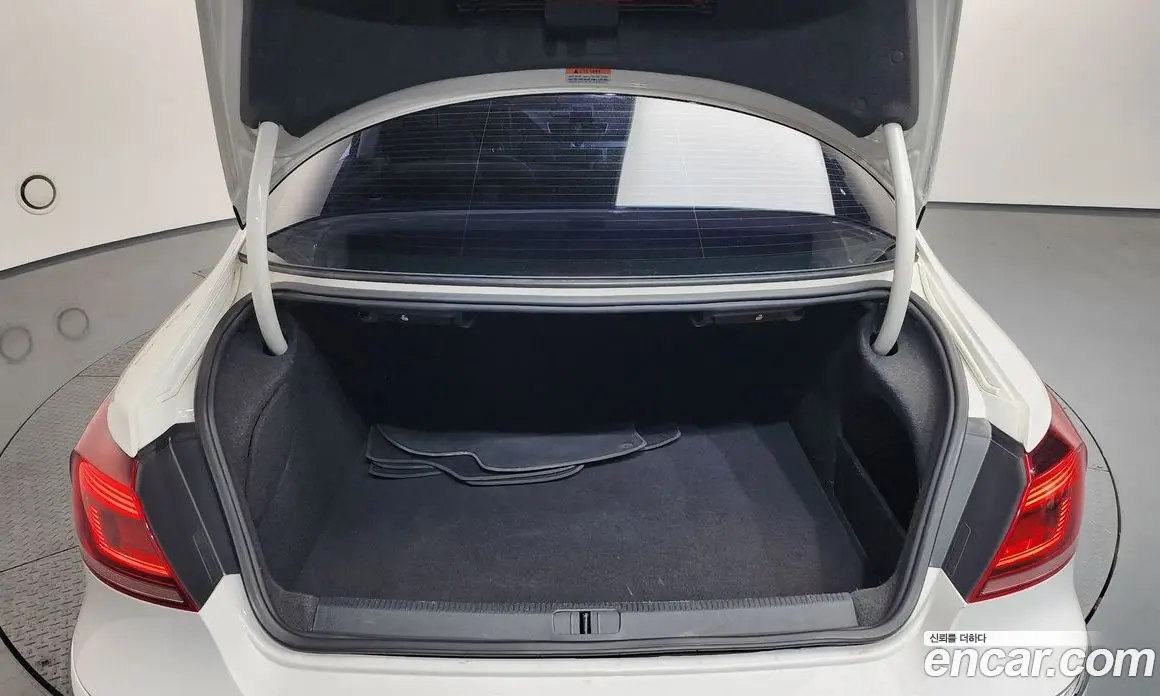 Volkswagen CC 2013 2.0 автомат (гидро), фото 20 Volkswagen CC 2013 2.0 автомат (гидро), фото 20