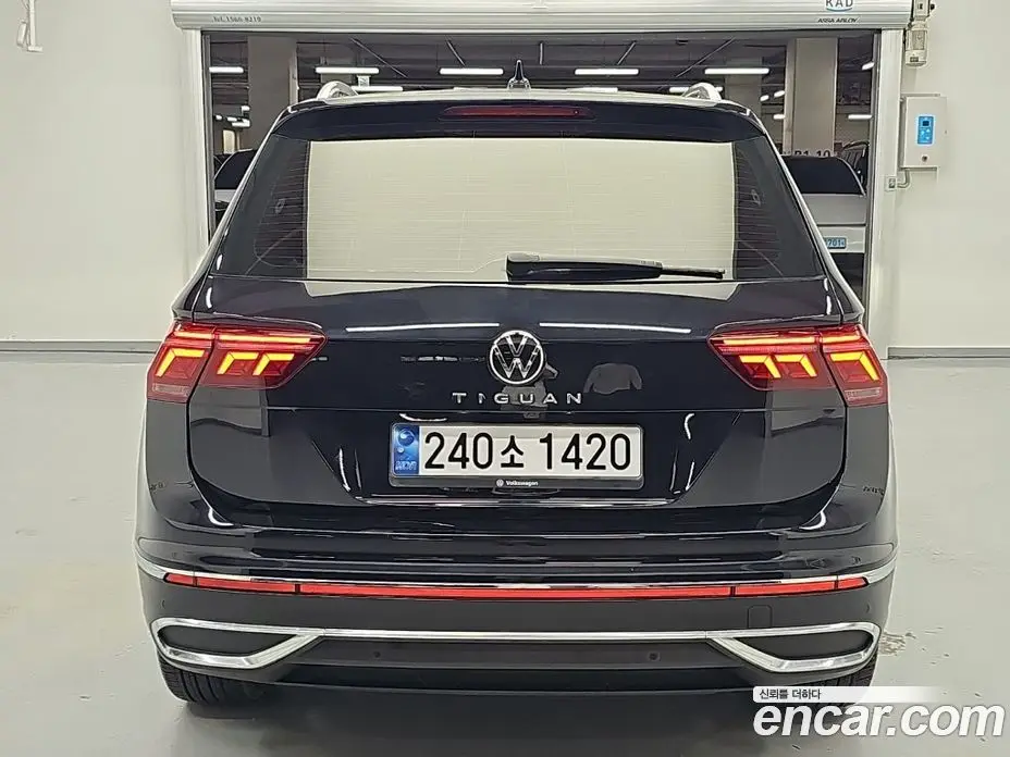 Volkswagen Tiguan 2022 2.0 автомат (гидро), фото 3 Volkswagen Tiguan 2022 2.0 автомат (гидро), фото 3