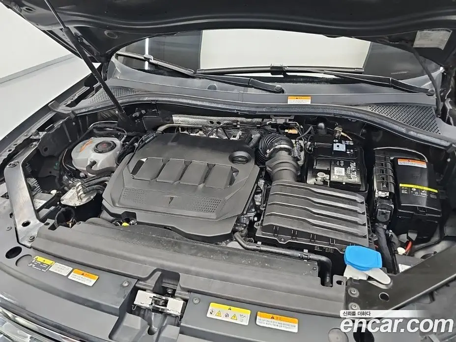 Volkswagen Tiguan 2022 2.0 автомат (гидро), фото 5 Volkswagen Tiguan 2022 2.0 автомат (гидро), фото 5