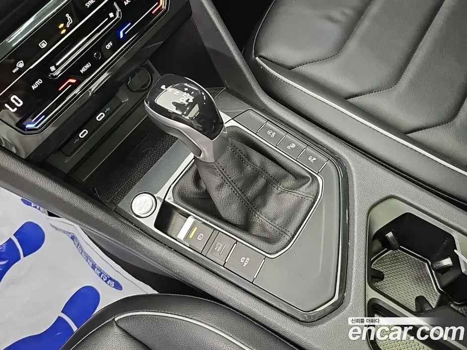 Volkswagen Tiguan 2022 2.0 автомат (гидро), фото 8 Volkswagen Tiguan 2022 2.0 автомат (гидро), фото 8