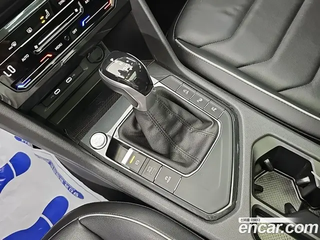 Volkswagen Tiguan 2022 2.0 автомат (гидро), миниатюра 8 Volkswagen Tiguan 2022 2.0 автомат (гидро), миниатюра 8