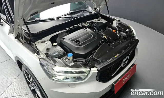 Volvo XC40 2020 2.0 автомат (гидро), миниатюра 6 Volvo XC40 2020 2.0 автомат (гидро), миниатюра 6