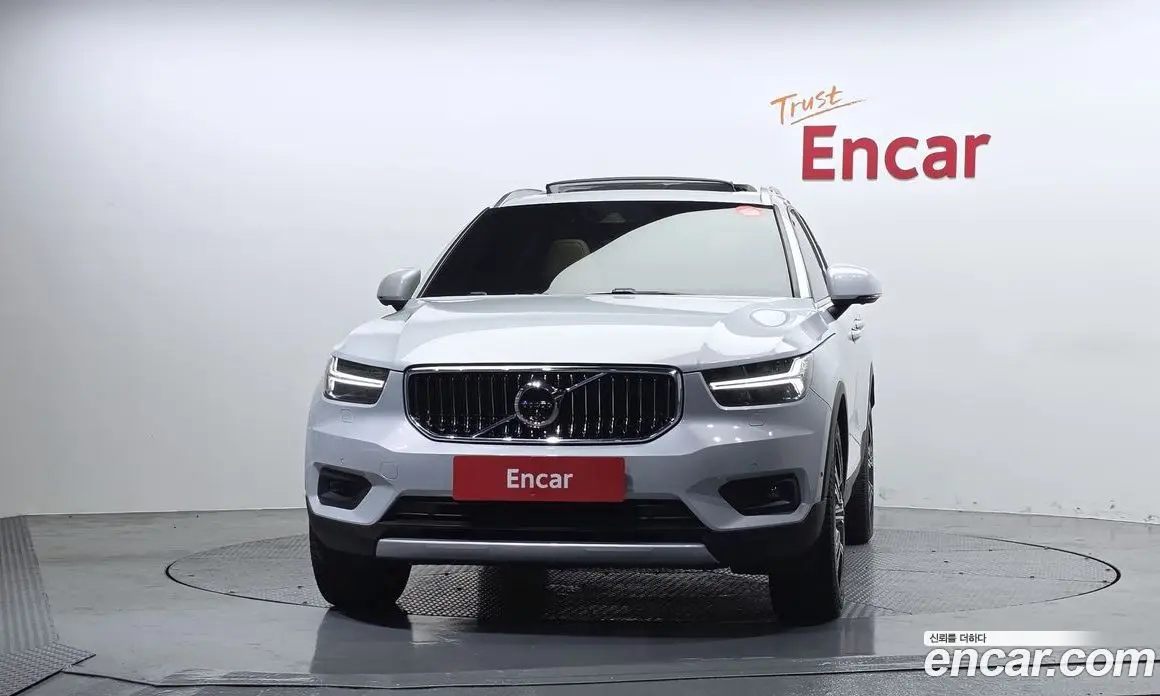 Volvo XC40 2021 2.0 автомат (гидро), фото 3 Volvo XC40 2021 2.0 автомат (гидро), фото 3
