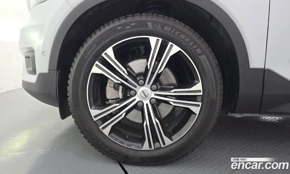 Volvo XC40 2021 2.0 автомат (гидро), фото 5 Volvo XC40 2021 2.0 автомат (гидро), фото 5