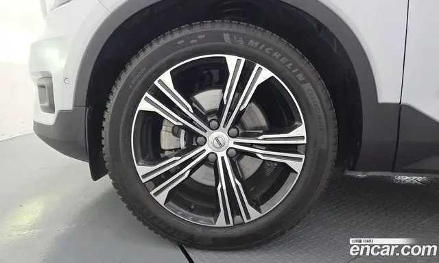 Volvo XC40 2021 2.0 автомат (гидро), миниатюра 5 Volvo XC40 2021 2.0 автомат (гидро), миниатюра 5