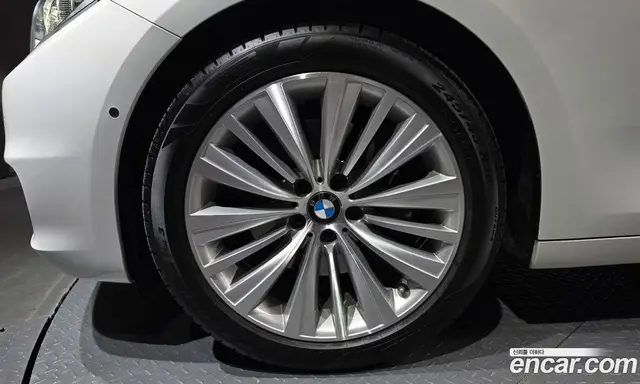 BMW 5 серия 2017 2.0 автомат (гидро), миниатюра 5 BMW 5 серия 2017 2.0 автомат (гидро), миниатюра 5