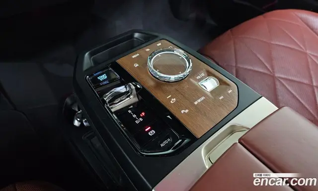 BMW iX 2021 0.2 автомат (гидро), миниатюра 9