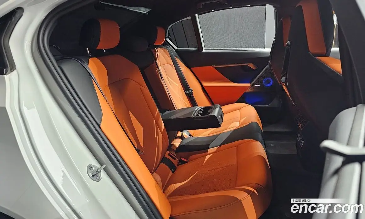 BMW M5 2025 4.4 автомат (гидро), фото 12 BMW M5 2025 4.4 автомат (гидро), фото 12