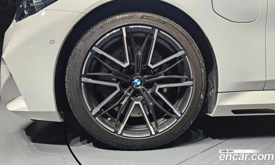 BMW M5 2025 4.4 автомат (гидро), фото 5 BMW M5 2025 4.4 автомат (гидро), фото 5