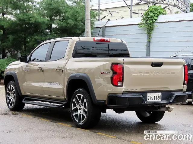 Chevrolet Colorado 2023 2.7 автомат (гидро), миниатюра 3 Chevrolet Colorado 2023 2.7 автомат (гидро), миниатюра 3