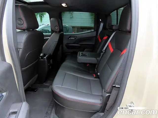 Chevrolet Colorado 2023 2.7 автомат (гидро), миниатюра 6 Chevrolet Colorado 2023 2.7 автомат (гидро), миниатюра 6