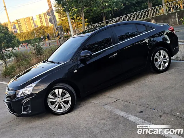Chevrolet Cruze 2012 2.0 механика, миниатюра 1 Chevrolet Cruze 2012 2.0 механика, миниатюра 1