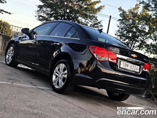 Chevrolet Cruze 2012 2.0 механика, миниатюра 2 Chevrolet Cruze 2012 2.0 механика, миниатюра 2
