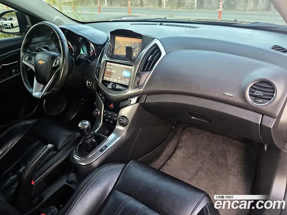Chevrolet Cruze 2012 2.0 механика, фото 10 Chevrolet Cruze 2012 2.0 механика, фото 10