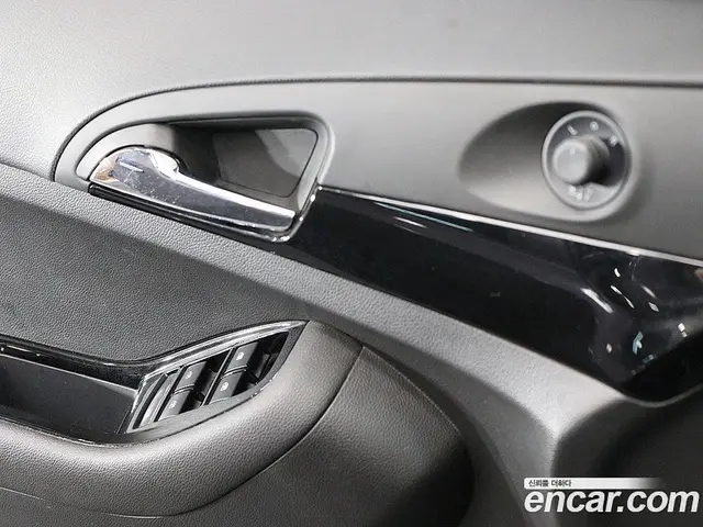 Chevrolet Orlando 2011 2.0 автомат (гидро), миниатюра 12