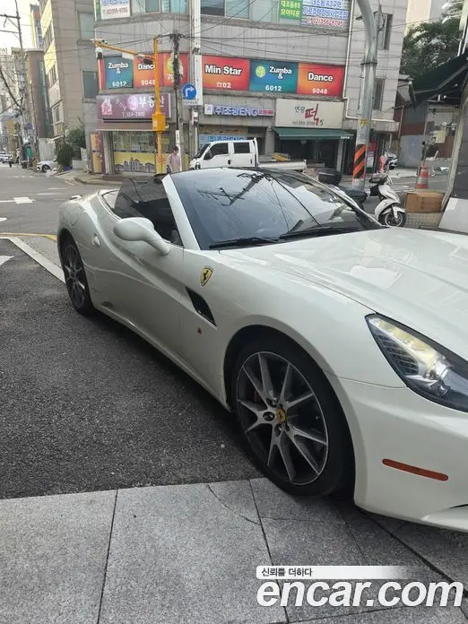 Ferrari California 2013 4.2 автомат (гидро), фото 2 Ferrari California 2013 4.2 автомат (гидро), фото 2