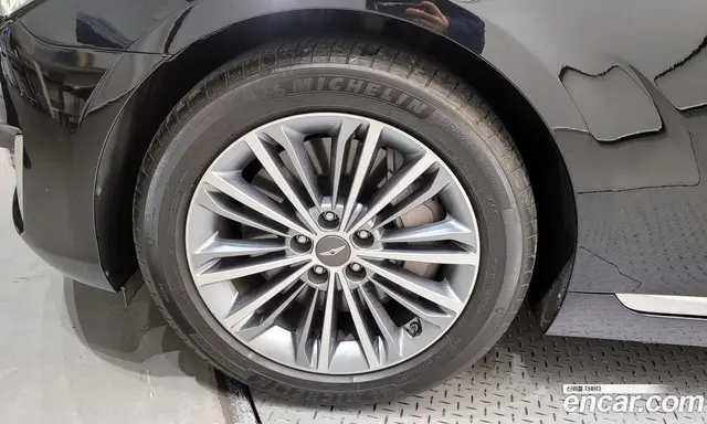 Genesis EQ900 2016 3.8 автомат (гидро), миниатюра 5 Genesis EQ900 2016 3.8 автомат (гидро), миниатюра 5