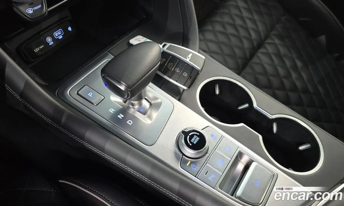 Genesis G70 2019 2.0 автомат (гидро), фото 12 Genesis G70 2019 2.0 автомат (гидро), фото 12