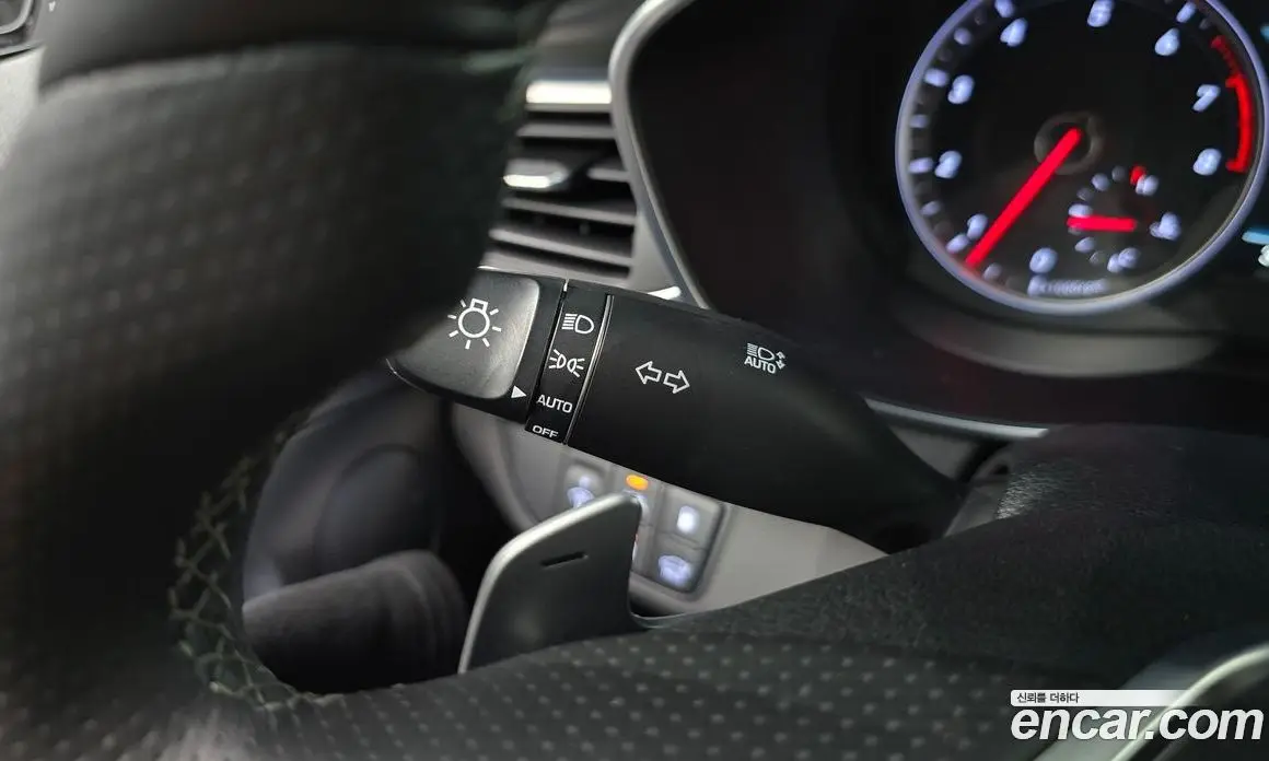 Genesis G70 2019 2.0 автомат (гидро), фото 27 Genesis G70 2019 2.0 автомат (гидро), фото 27